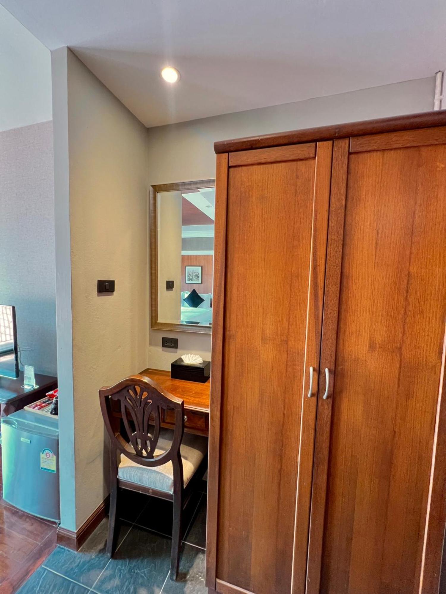 Yotaka Bangkok Hotel מראה חיצוני תמונה