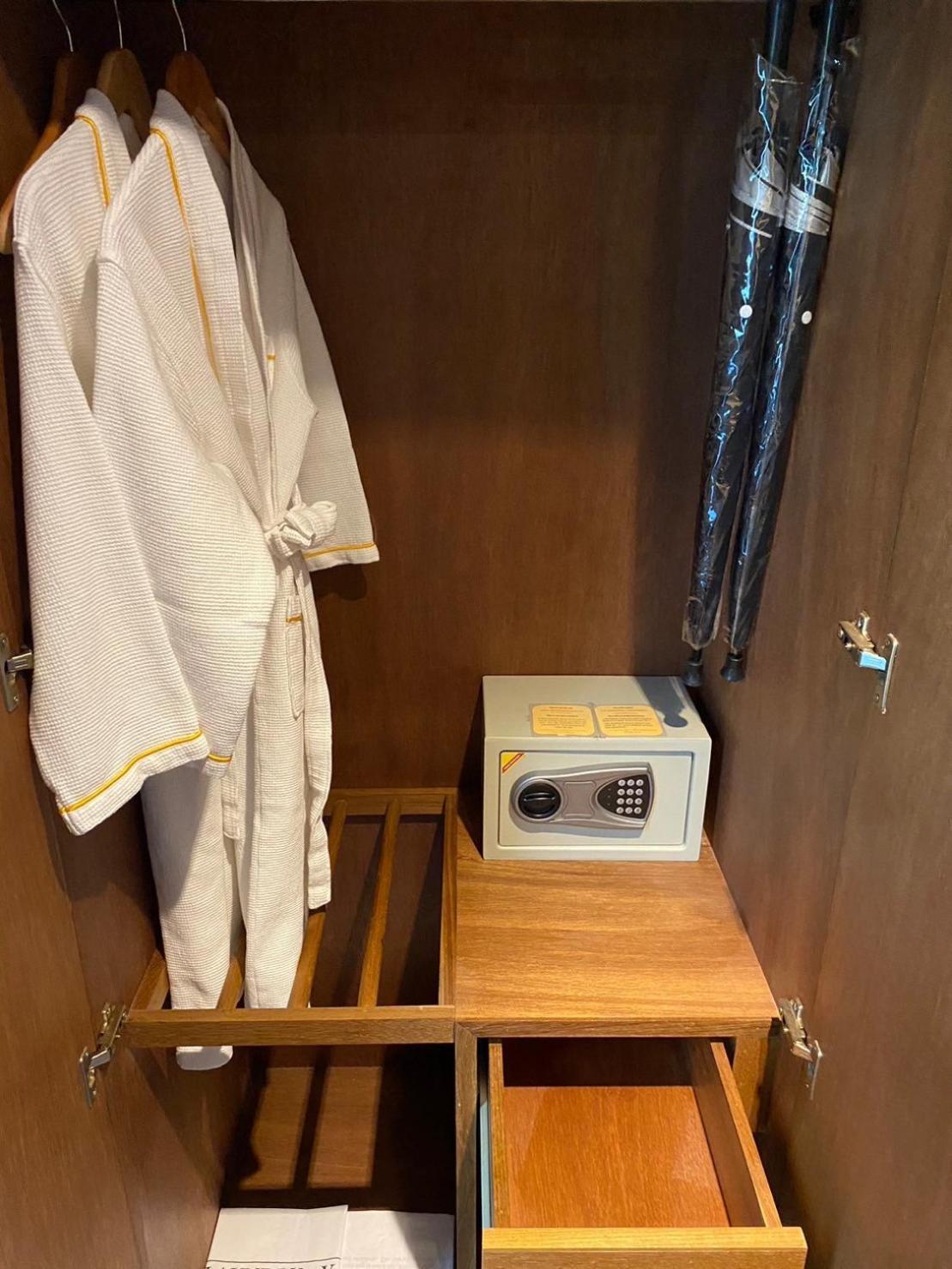 Yotaka Bangkok Hotel מראה חיצוני תמונה